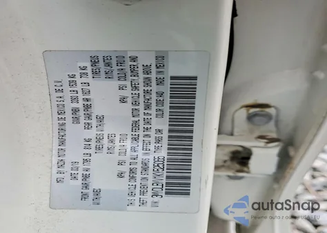 2019 Toyota Yaris L from USA, damaged, VIN 3MYDLBYV1KY525065